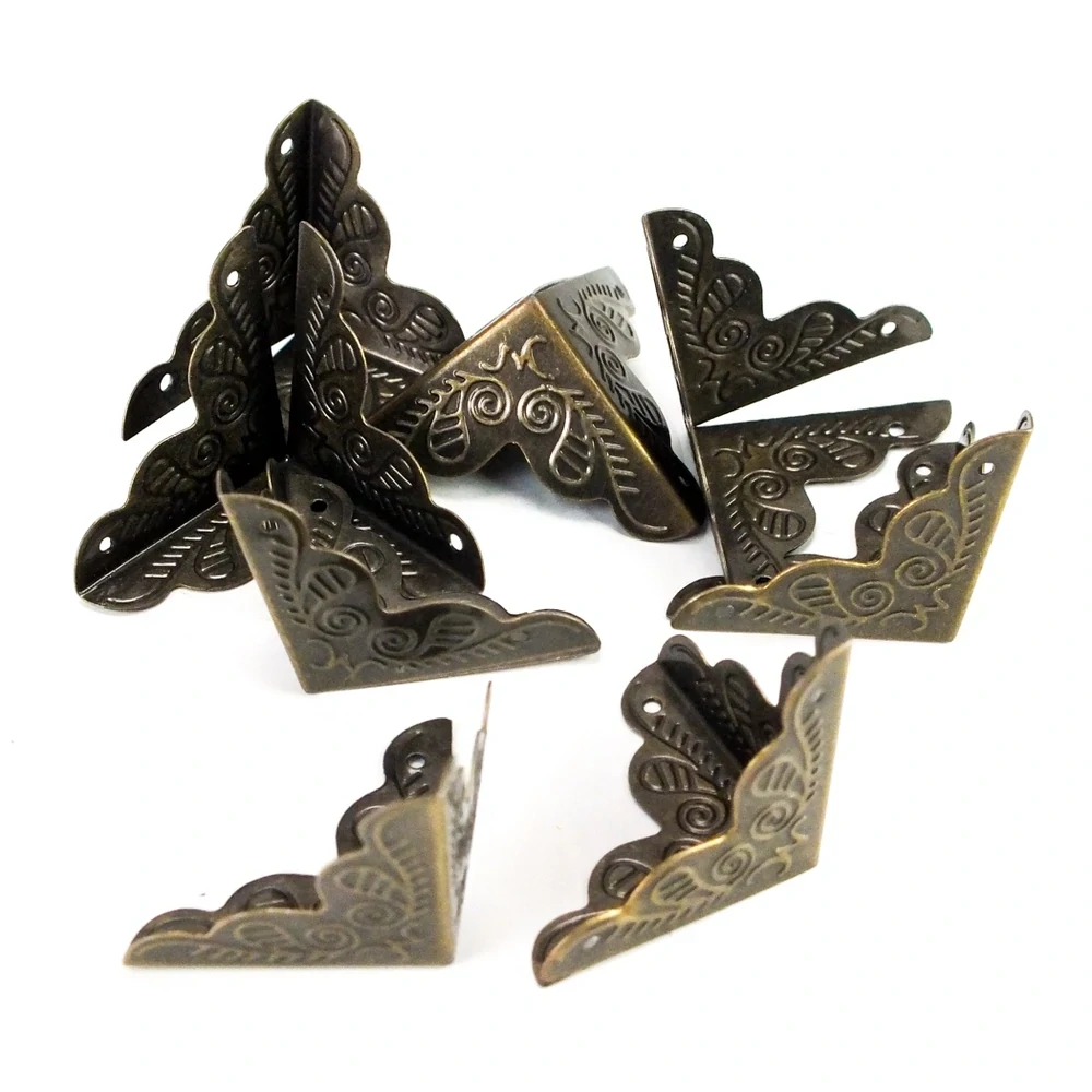 Kovový roh na krabičky 8 ks/bal